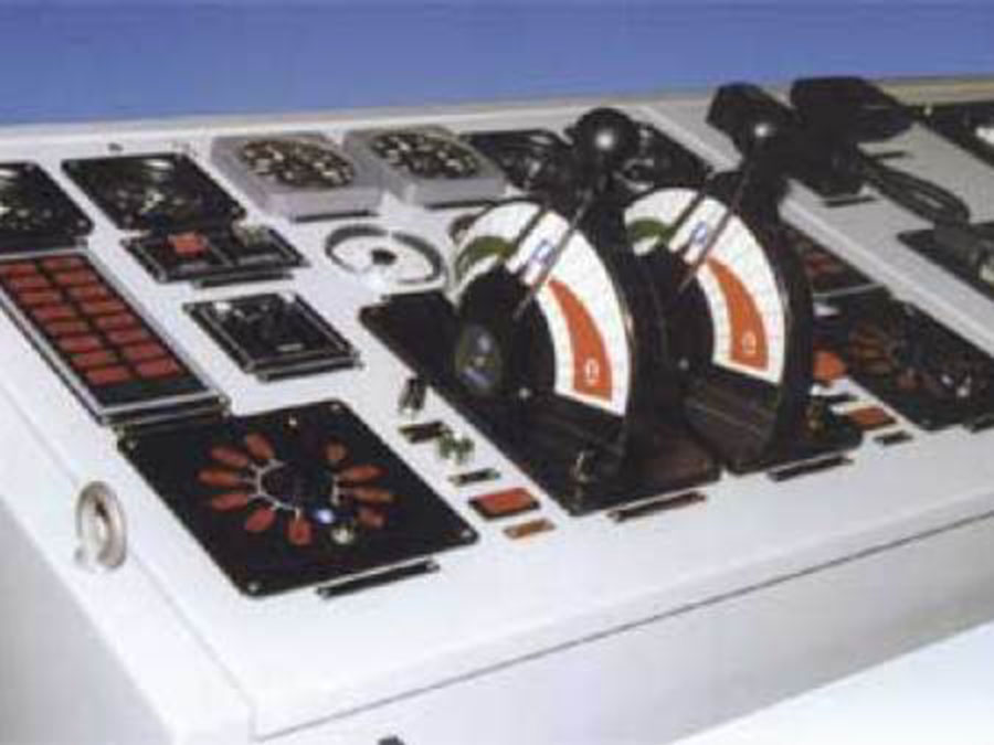 主機組全氣遙控系統(tǒng)